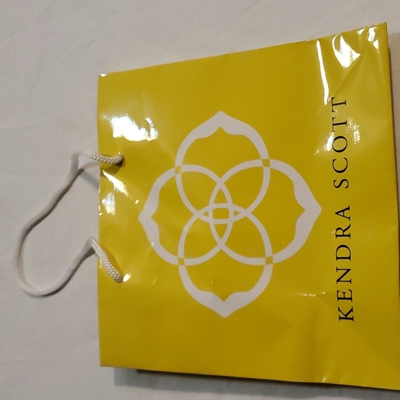 Shopping bag 🛍 - Picture 1 of 2